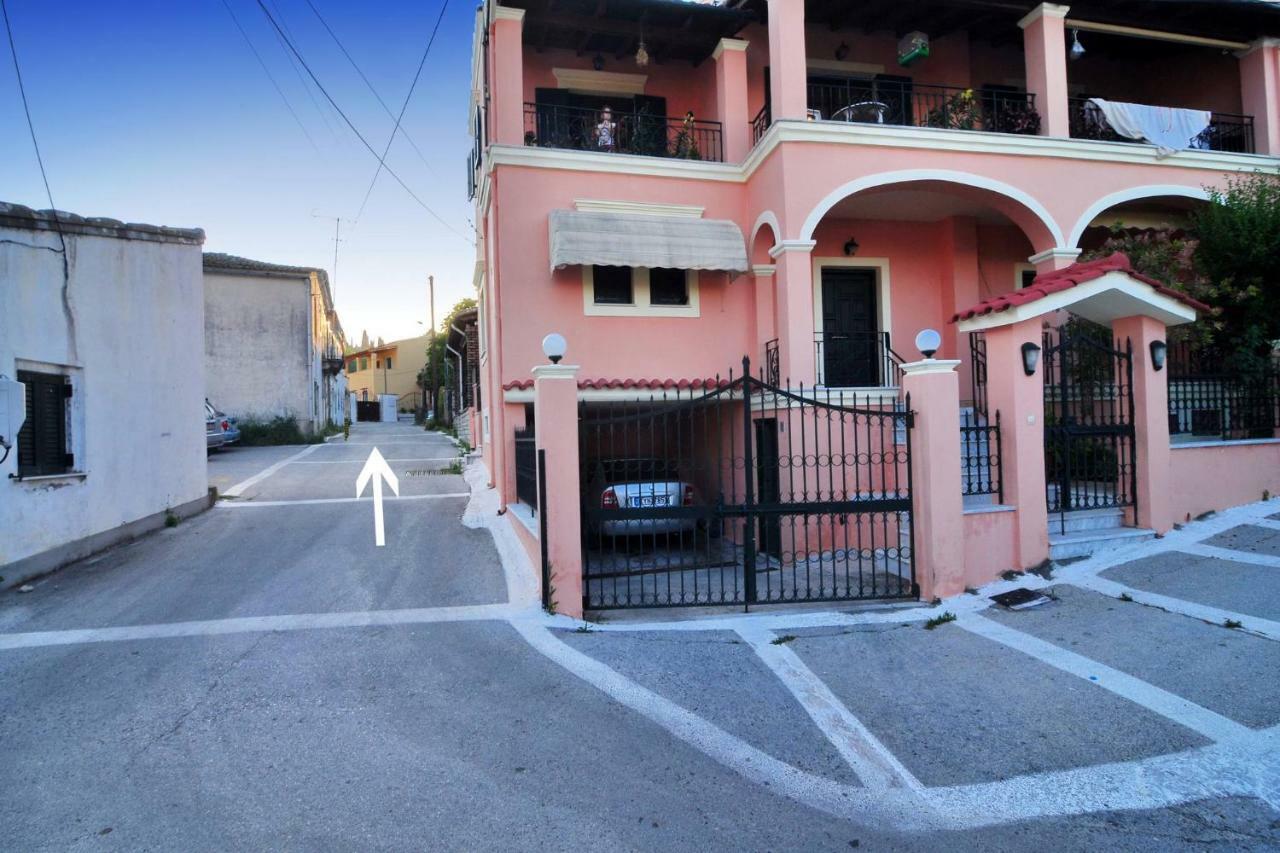 Lotza House Kynopiástai